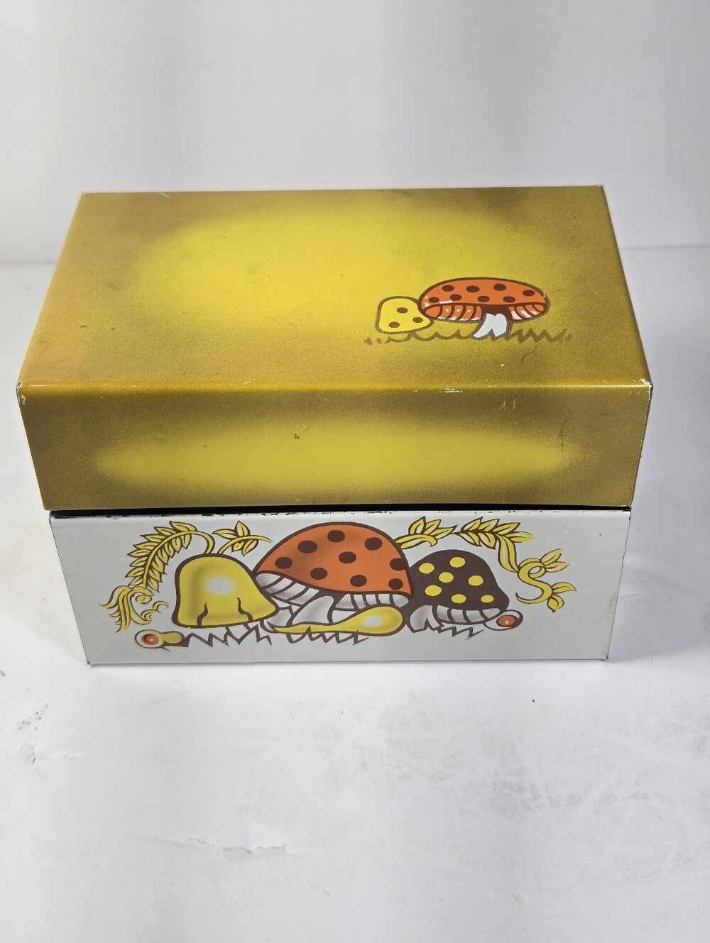 Vintage 1970's Merry Mushroom Recipe Card Metal Box 3"x5" Made In USA